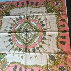 Castellani Pink and cream scarf